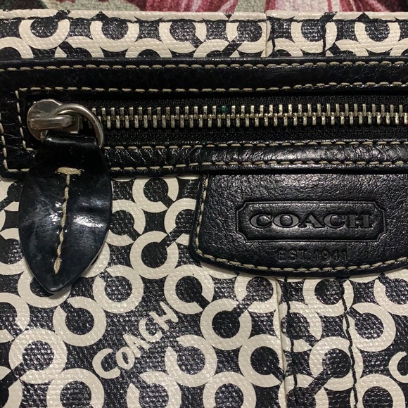 Coach black and white small purse / handbag - Picture 11 of 15